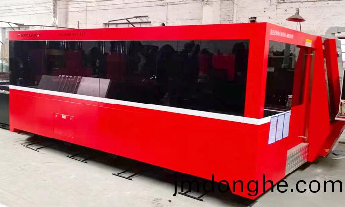 激光(guang)切割機(jī)設(shè)備(bei)